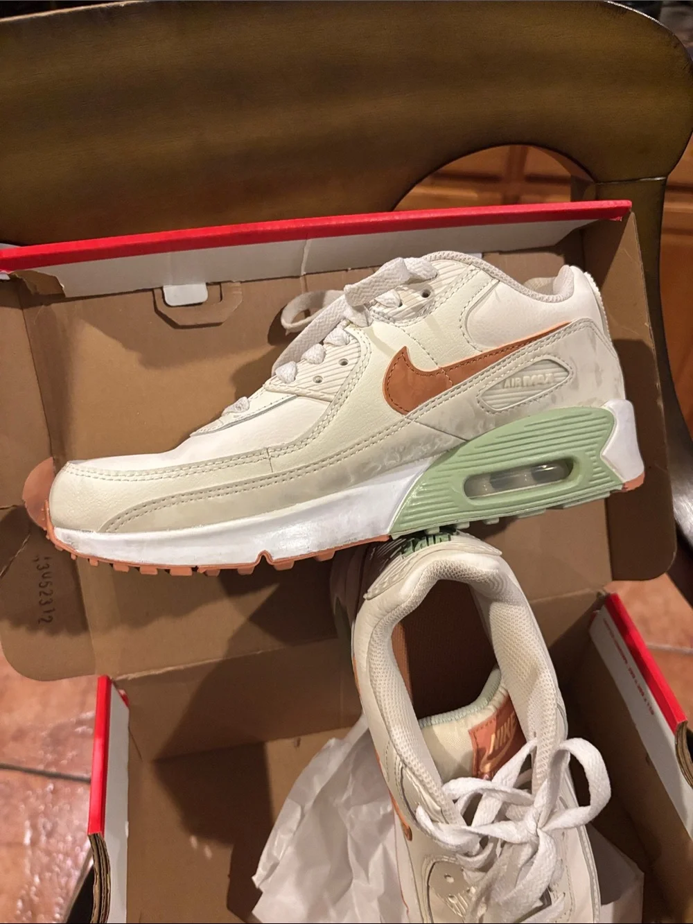 Nike Big Kids 7Y White Sneakers with Peach Swoosh and Mint Heel